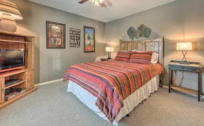 Ruidoso Getaway w/ Deck, Golf Course Views!