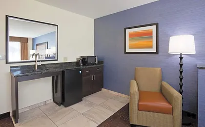 Holiday Inn Express Hotel and Suites Fort Dodge By IHG