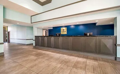 Clarion Inn & Suites Florence - Darlington