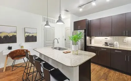 Luxurious 2b2b Near Toyota HQ, The Star, Legacy West