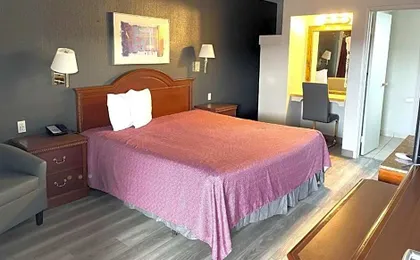 Downtown Inn