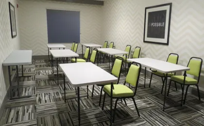 Holiday Inn Express & Suites Shippensburg
