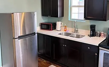 Chilled Pad 2 Blocks from the French Quarters