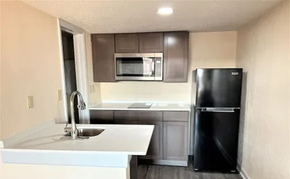 James River Inn & Suites