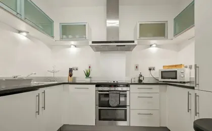 1 Bed South Quay Apartments Canary Wharf