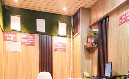 Roomshala 155 Hotel Jpc