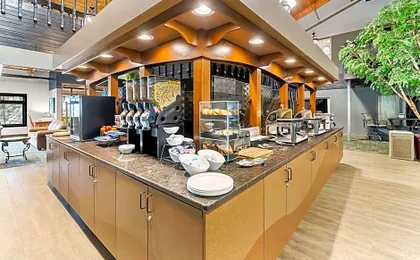 Heartland Inn & Suites, SureStay Collection by Best Western