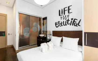 Gay Hostel - Pension Madrid House (Adults only)