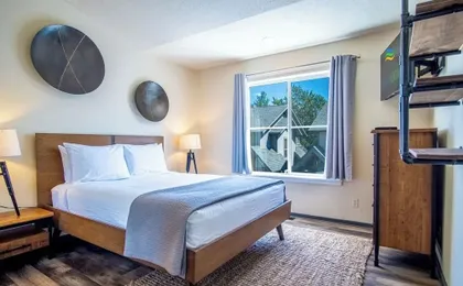 Della View 2BR Condo - In the Heart of Historic Downtown Hailey!