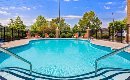 Best Western Plus Cedar Bluff Inn