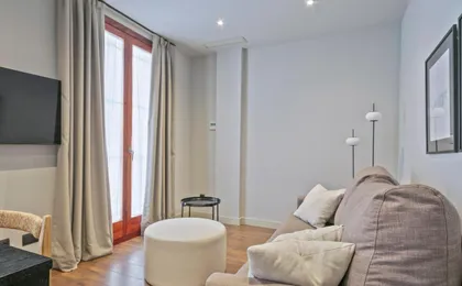 Uma Suites Barceloneta Beach