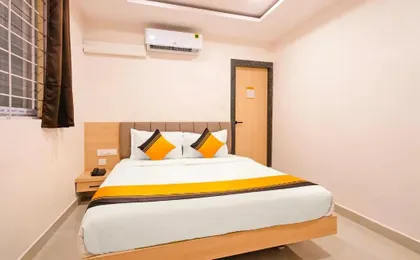 Hotel Saffron Groves