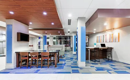 Holiday Inn Express & Suites Tulsa West - Sand Springs