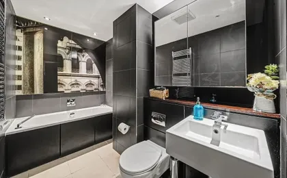Stylish and Central City Apt With 2 Bathrooms