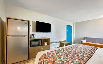 Beachside Resort Hotel