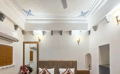 Amoraya — A Lake View Heritage Haveli (Old City Udaipur)
