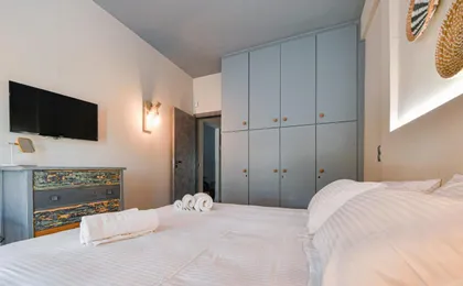 Discover Athens From An Upscale Flat in Koukaki!