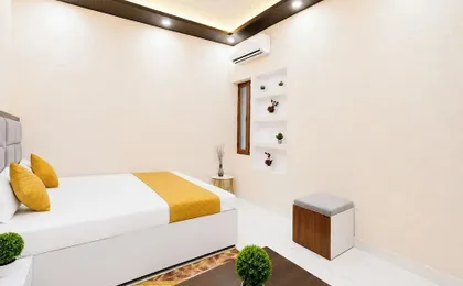 Hotel A Star In Varanasi