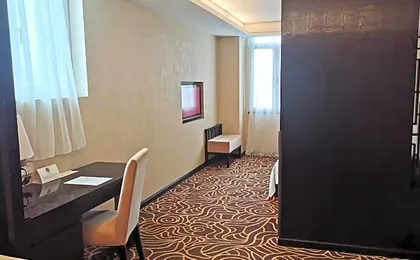 Hua Shi Hotel