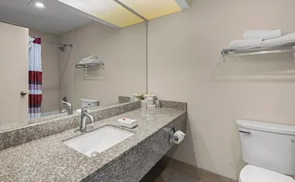 Red Roof Inn & Suites Albany