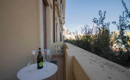 Stazione San Pietro 20 Apartment
