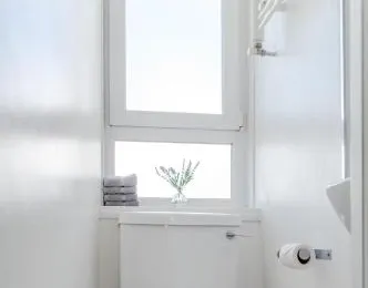 Beautiful City Center 1 Bed Apartment with Park View