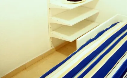 Vero Granada Y Parking En El Edificio