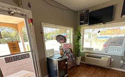 Choice Inn