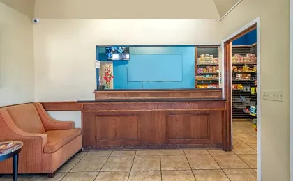 Econo Lodge Inn & Suites Downtown San Antonio