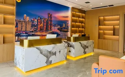 Super 8 Collection Hotel (Chongqing Jiangbei Airport Guanyue Road Subway Station)