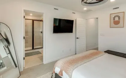 Great for Families! Newly Built Home in Aurora
