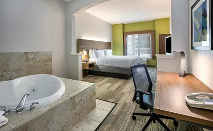 Holiday Inn Express Hotel & Suites Dallas - Grand Prairie I-20 By IHG