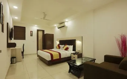 Green Lotus Residency