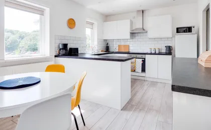 Pass the Keys Lovely 3 Bedroom Property Golf Club And Parking