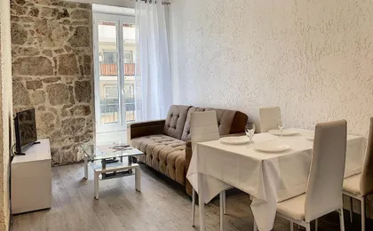 2-Bedrooms Аpartment Nice Port with Parking