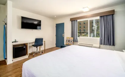 Trend Hotel LAX