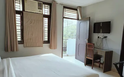 Silver Arrow Guest House