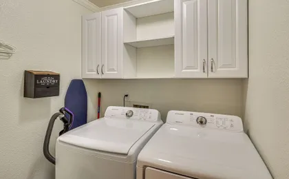 Desert Breeze Retreat Near All of Lake Havasu!