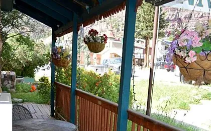 The Ouray Main Street Inn