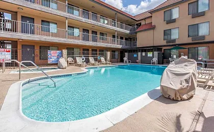 Quality Inn & Suites Bell Gardens-Los Angeles