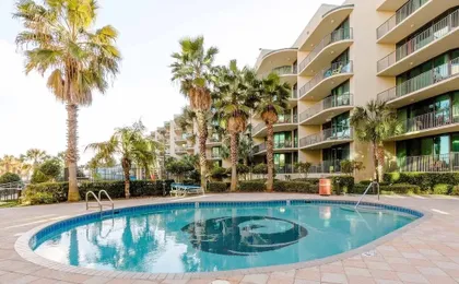 Phoenix on the Bay by Southern Vacation Rentals
