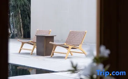 Lijiang Floating Lab