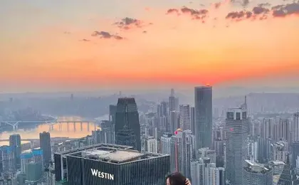 Chongqing Ting high altitude riverview hotel
