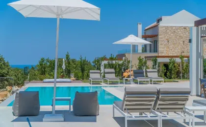 Vita Brevis - Premium Villa 1,5km From the Beach