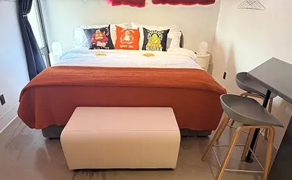 BIG little Hotel