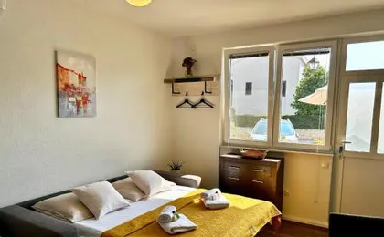 Apartment Pineapple