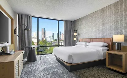 Sheraton Charlotte Hotel