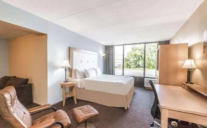 Days Inn by Wyndham Syracuse