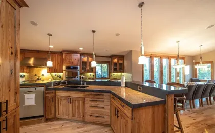 Yellow Pine 32 6 Bedroom Home