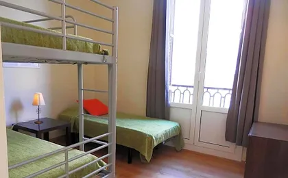 Barcelona Central Garden Hostal